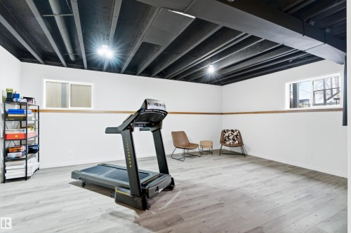4847 152 Avenue, Edmonton, AB - Indoor Photo Showing Gym Room