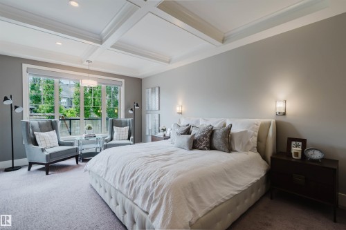 Tray ceiling with recessed lighting and crown molding - 3435 Keswick Boulevard, Edmonton, AB 