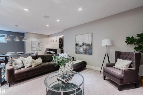 Living room - 3435 Keswick Boulevard, Edmonton, AB 