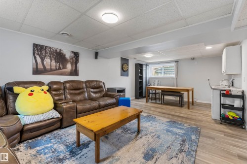 43 Laydon Drive, St. Albert, AB 