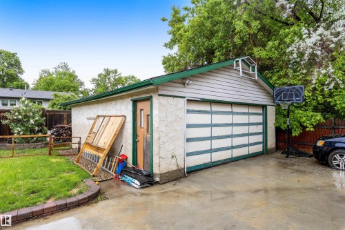43 Laydon Drive, St. Albert, AB 