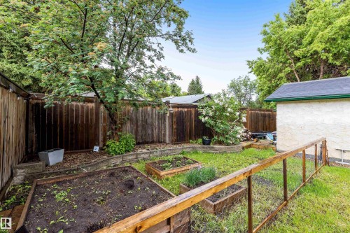 43 Laydon Drive, St. Albert, AB 