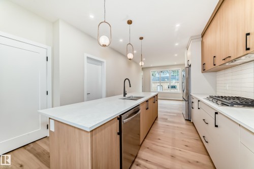 9637 85 Street, Edmonton, AB 