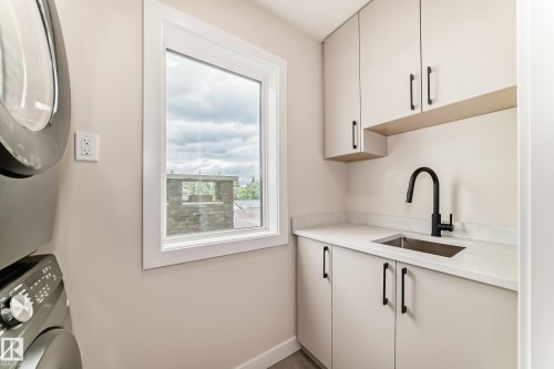 9637 85 Street, Edmonton, AB 