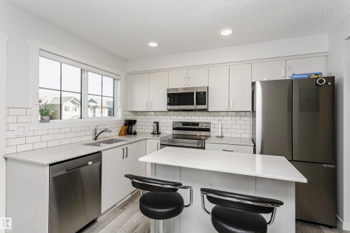 19627 28 Avenue, Edmonton, AB 