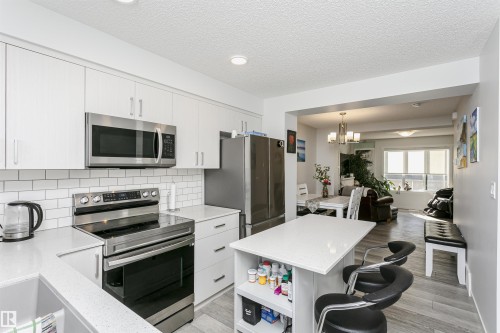 19627 28 Avenue, Edmonton, AB 