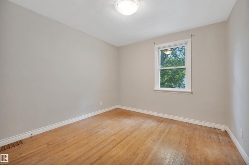 Empty room - 9624 77 Avenue, Edmonton, AB 