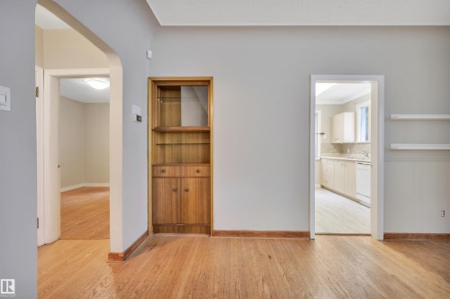 Living room - 9624 77 Avenue, Edmonton, AB 