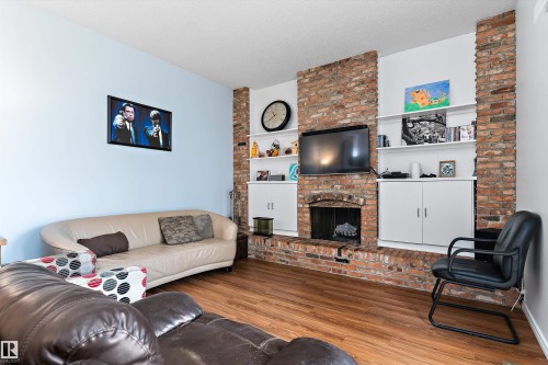 21 Graham Avenue, St. Albert, AB 