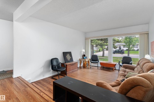21 Graham Avenue, St. Albert, AB 