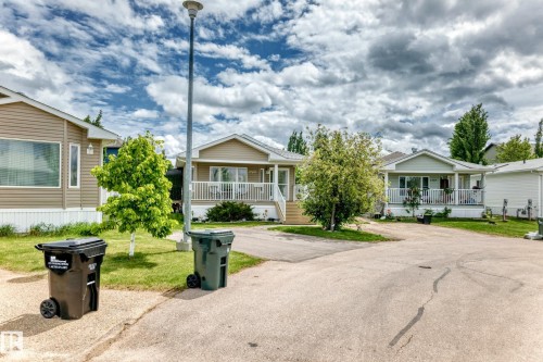 1749 Jubilee Loop, Sherwood Park, AB 