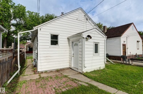11605 91 Street, Edmonton, AB 