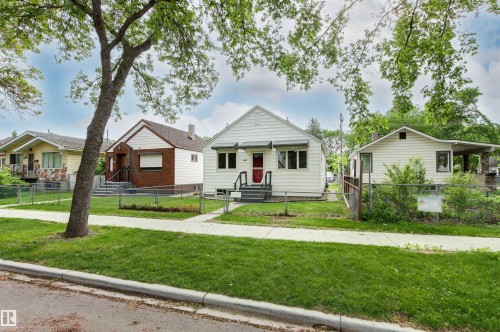 11605 91 Street, Edmonton, AB 