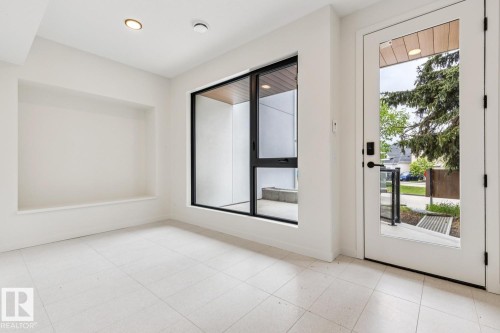 6 10331 Wadhurst Road, Edmonton, AB 