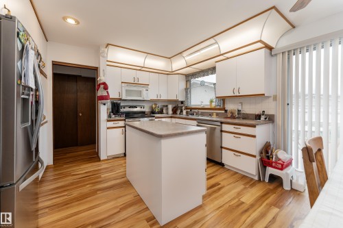 9559 145 Avenue, Edmonton, AB 