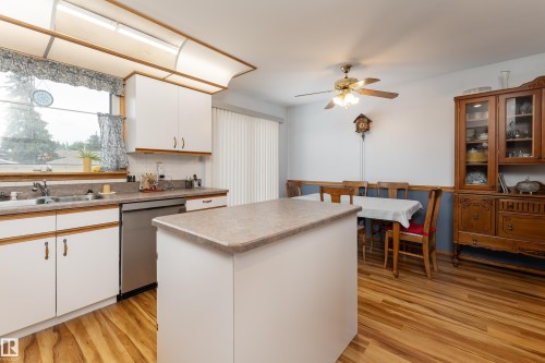 9559 145 Avenue, Edmonton, AB 