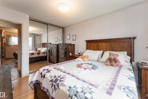 9559 145 Avenue, Edmonton, AB 