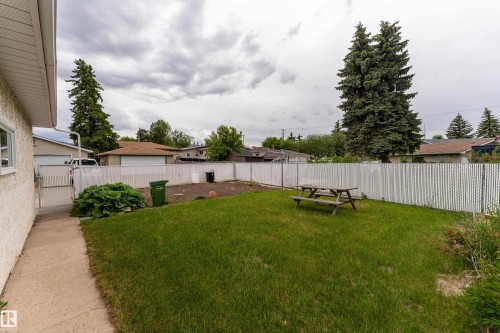 9559 145 Avenue, Edmonton, AB 