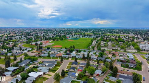 9559 145 Avenue, Edmonton, AB 