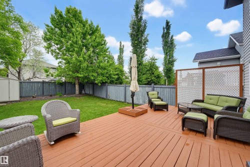 2208 Baker Close, Edmonton, AB 