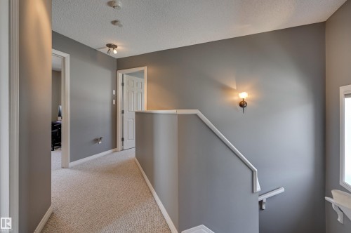 2208 Baker Close, Edmonton, AB 