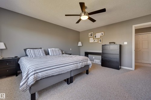 2208 Baker Close, Edmonton, AB 