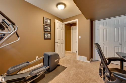 2208 Baker Close, Edmonton, AB 