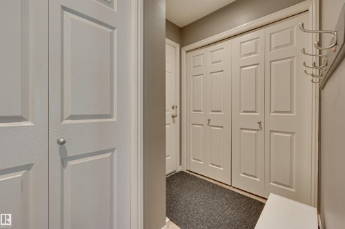 2208 Baker Close, Edmonton, AB 