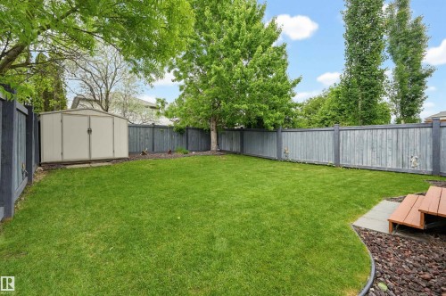 2208 Baker Close, Edmonton, AB 