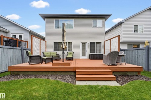 2208 Baker Close, Edmonton, AB 