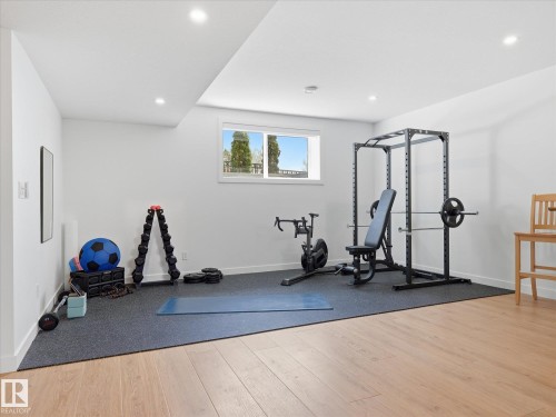 1558 Howes Place, Edmonton, AB - Indoor Photo Showing Gym Room