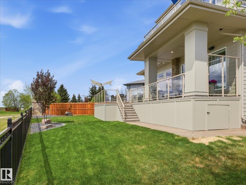 1558 Howes Place, Edmonton, AB - Outdoor