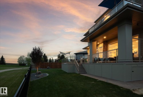 1558 Howes Place, Edmonton, AB - Outdoor
