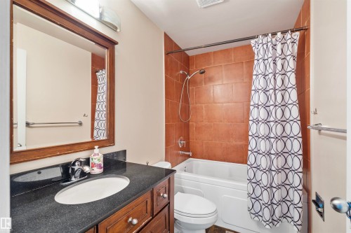 17007 95 Street, Edmonton, AB 