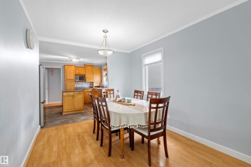 17007 95 Street, Edmonton, AB 
