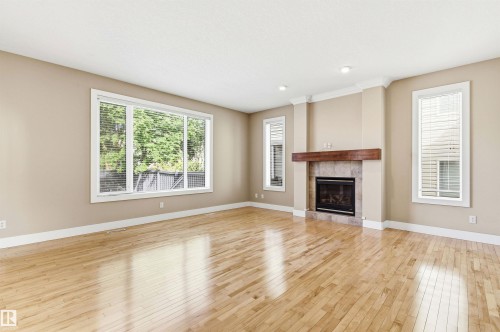 1512 Thorogood Close, Edmonton, AB 