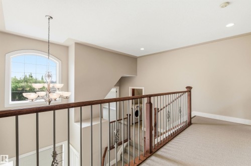 1512 Thorogood Close, Edmonton, AB 