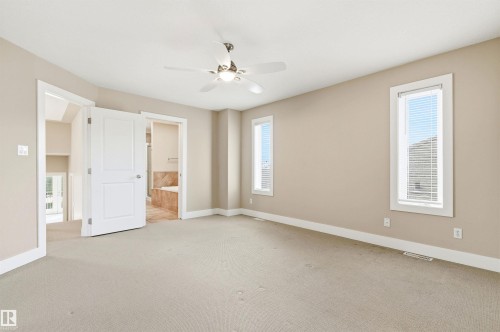 1512 Thorogood Close, Edmonton, AB 