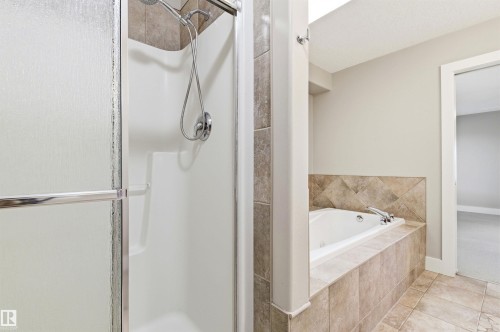 1512 Thorogood Close, Edmonton, AB 