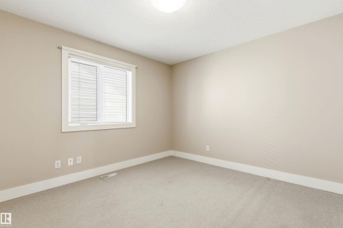 1512 Thorogood Close, Edmonton, AB 