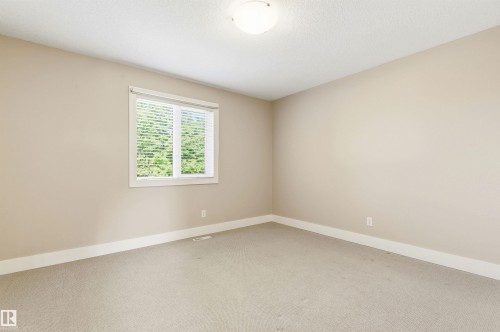 1512 Thorogood Close, Edmonton, AB 