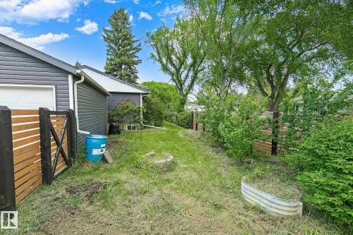 11334 52 Street, Edmonton, AB 
