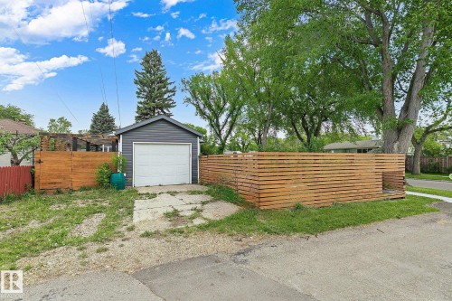11334 52 Street, Edmonton, AB 