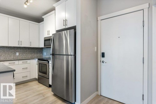 304 812 Welsh Drive, Edmonton, AB 