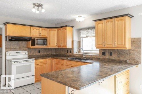 30 Harvest Bay, Stony Plain, AB 