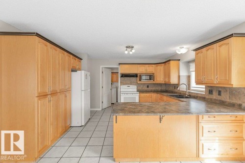 30 Harvest Bay, Stony Plain, AB 