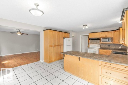 30 Harvest Bay, Stony Plain, AB 