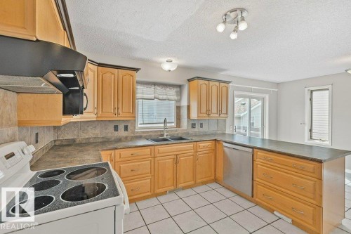 30 Harvest Bay, Stony Plain, AB 