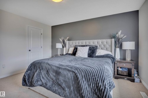 52 Selkirk Place, Leduc, AB 