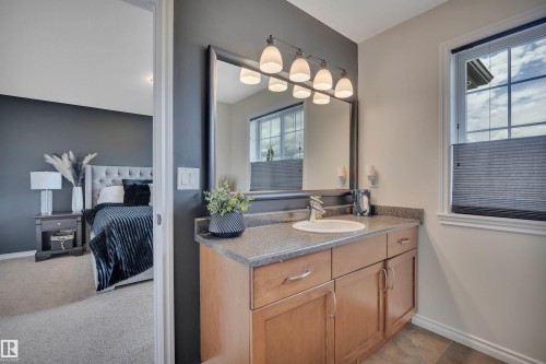 52 Selkirk Place, Leduc, AB 